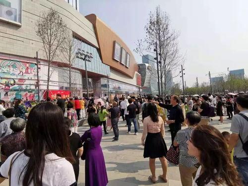 任县辛店万象城吃瓜视频,揭秘网红美食背后的故事